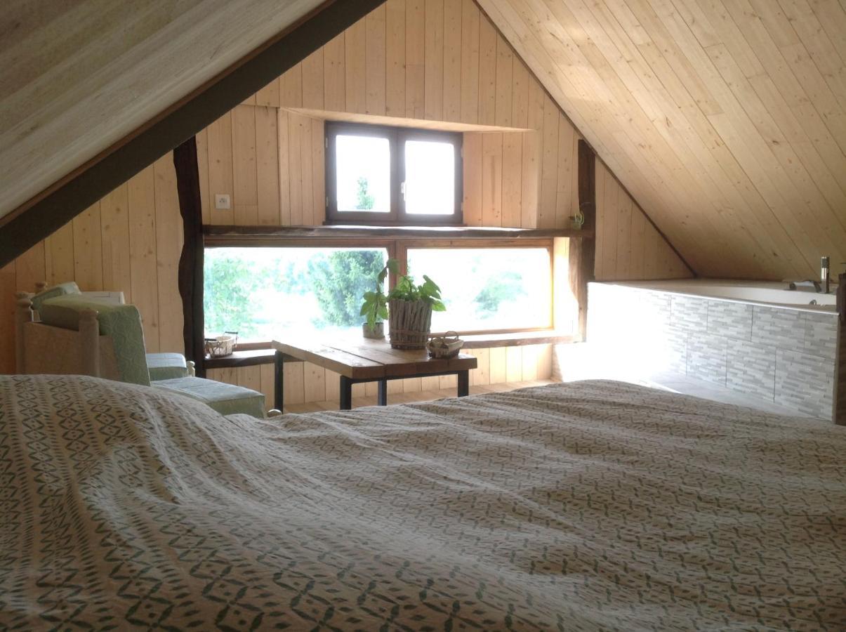 Les Rocailles Hotel La Foret-Auvray Ngoại thất bức ảnh