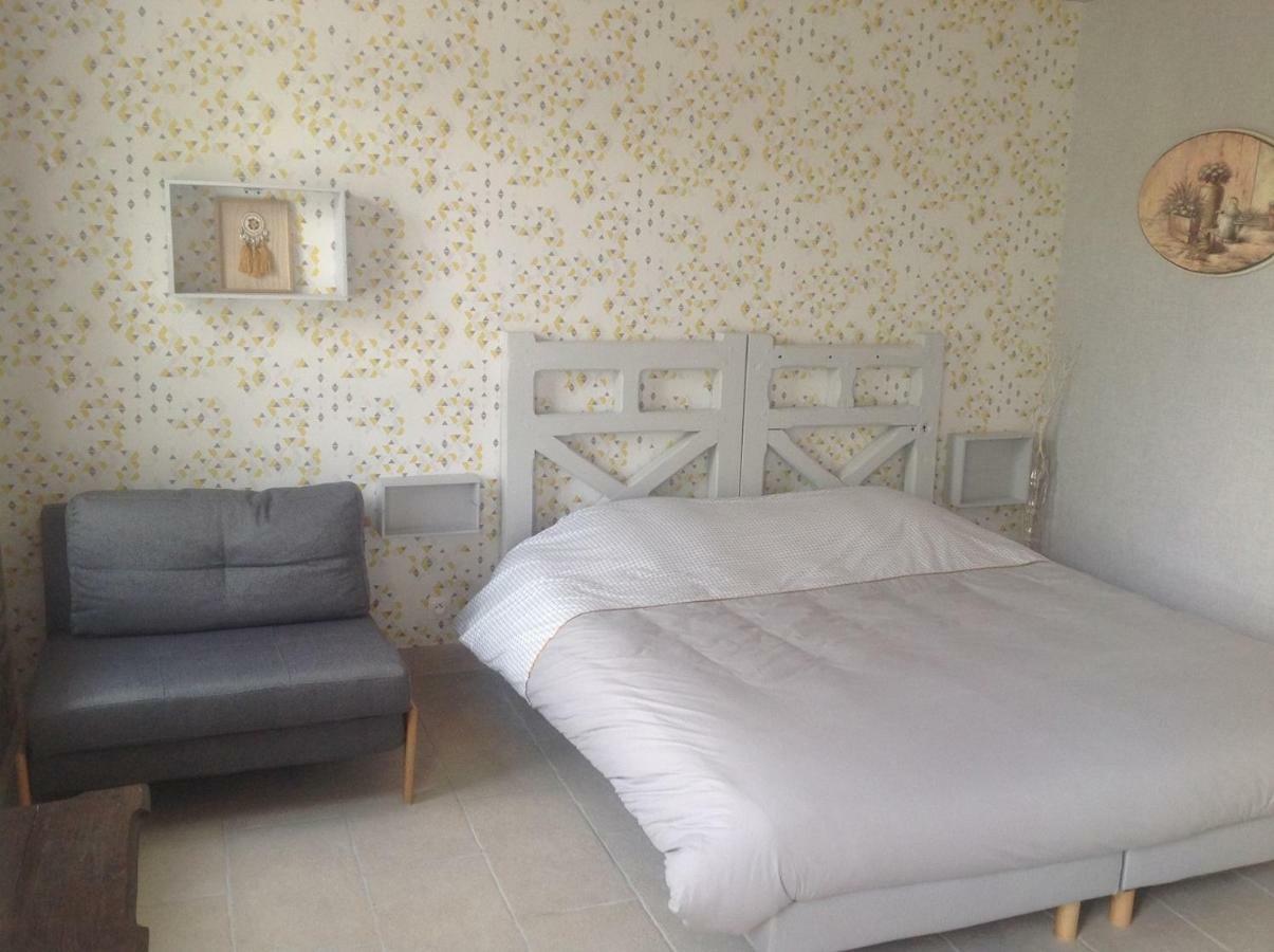 Les Rocailles Hotel La Foret-Auvray Ngoại thất bức ảnh