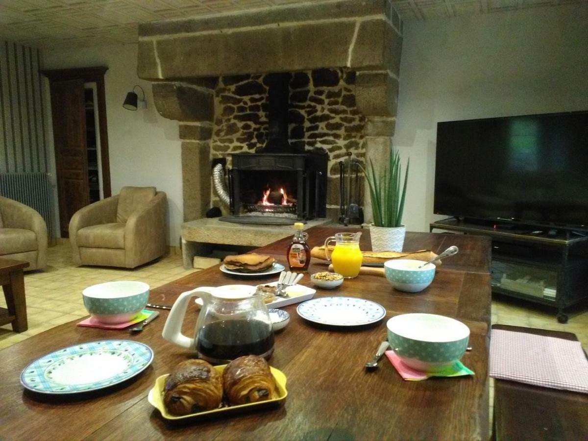 Les Rocailles Hotel La Foret-Auvray Ngoại thất bức ảnh