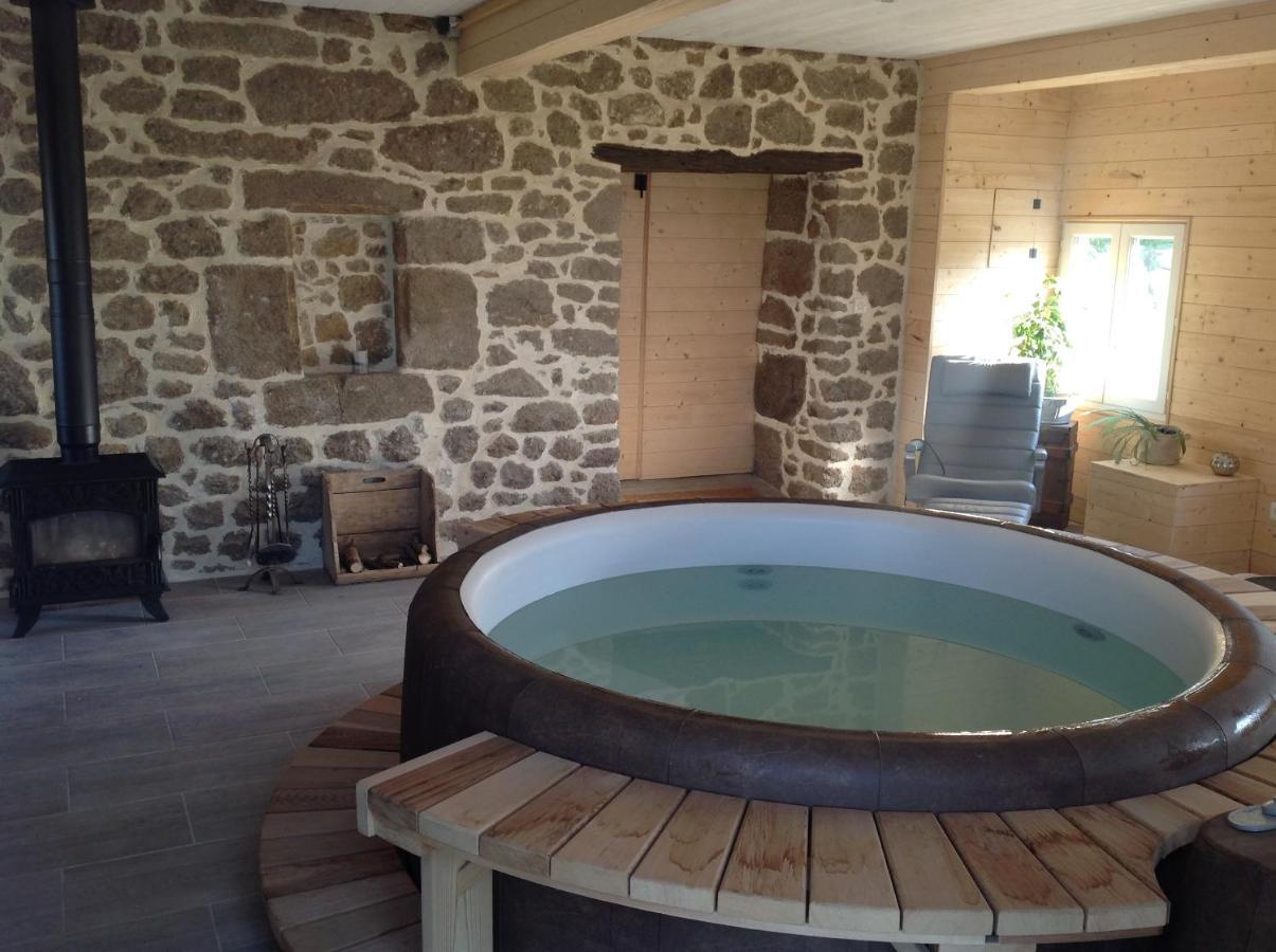 Les Rocailles Hotel La Foret-Auvray Ngoại thất bức ảnh